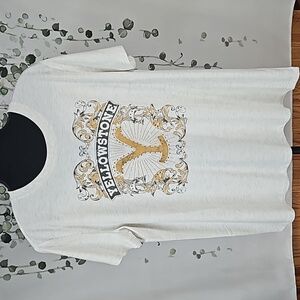 Maurices 🖤  bnwt Yellowstone top (#7)
